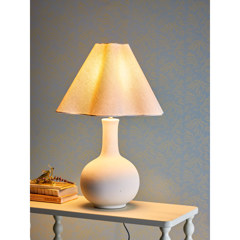 Lámpara de mesa Bloomingville Heide, blanca