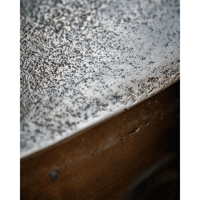 Table basse Rota de House Doctor, finition en cuivre antique