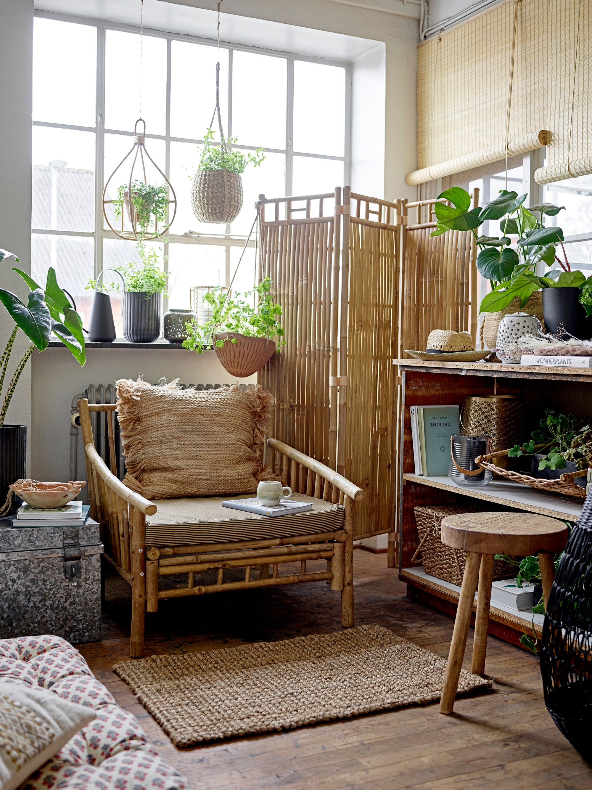 Bloomingville Inea Gieter, Zwart, Metaal