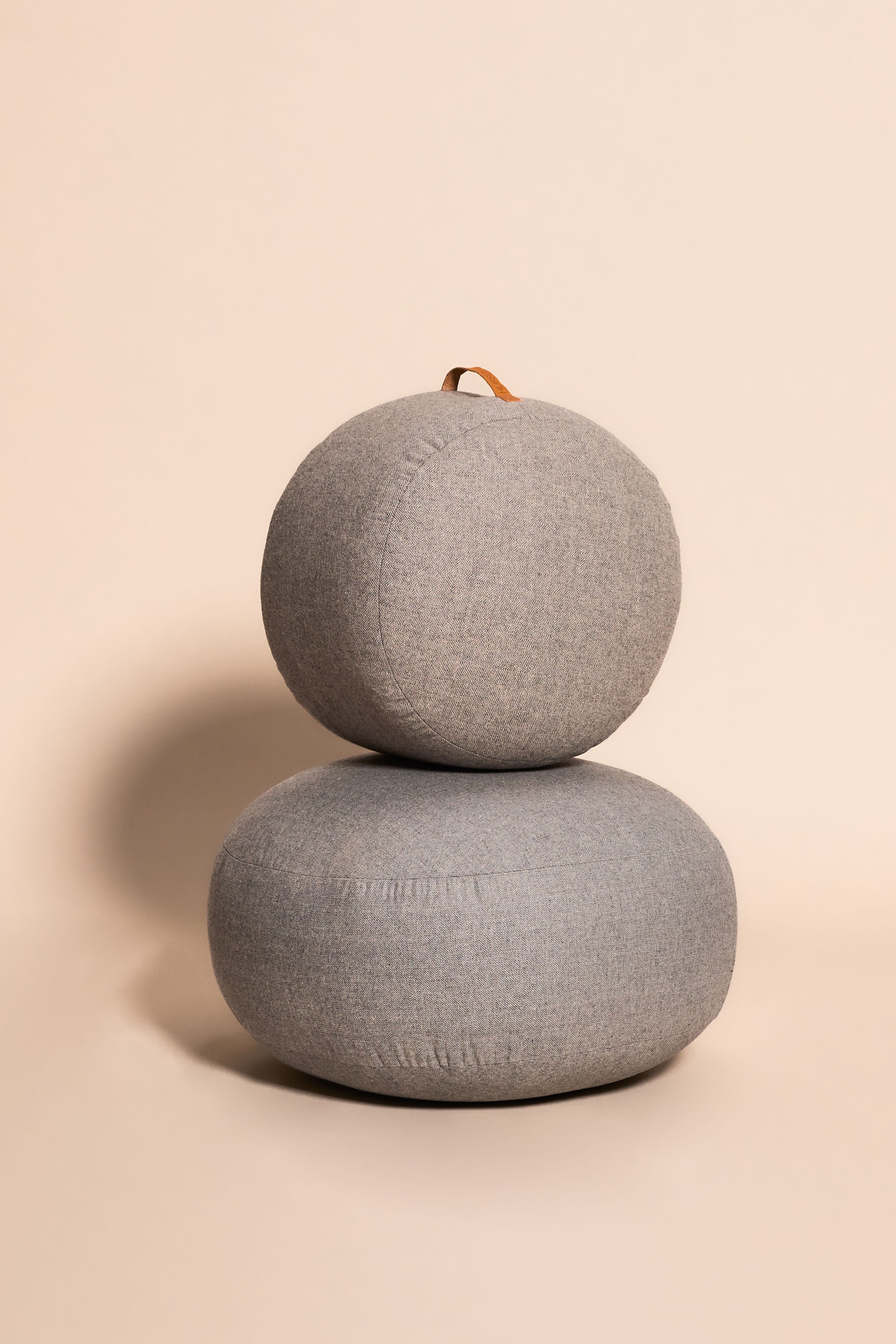 Hübsch Mochi Poef Ø70 Gris