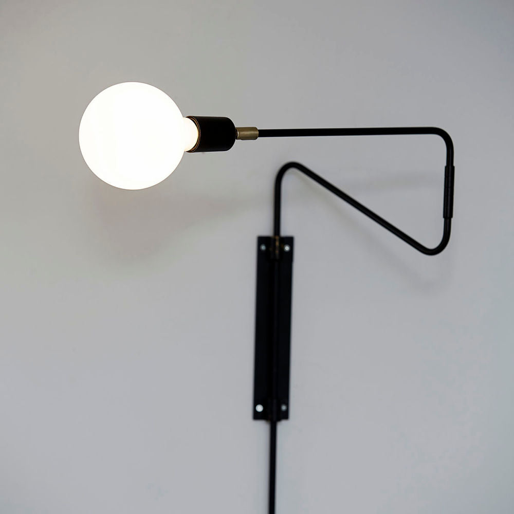 House Doctor Wandlamp, Swing, Zwart