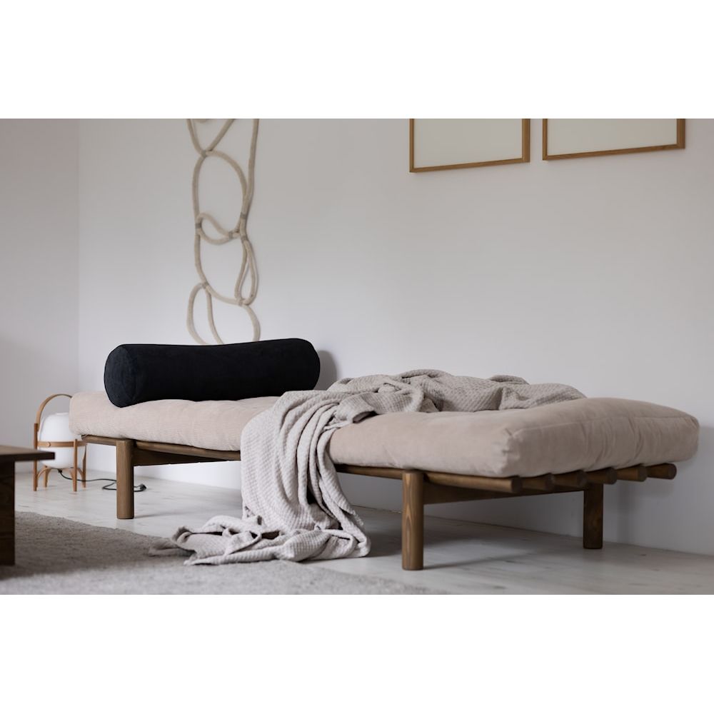 Karup Design SUIVANT DAYBED CAROBE MARRON LAQUÉ W. MATELAS MIXTE ALGUE 4 COUCHES