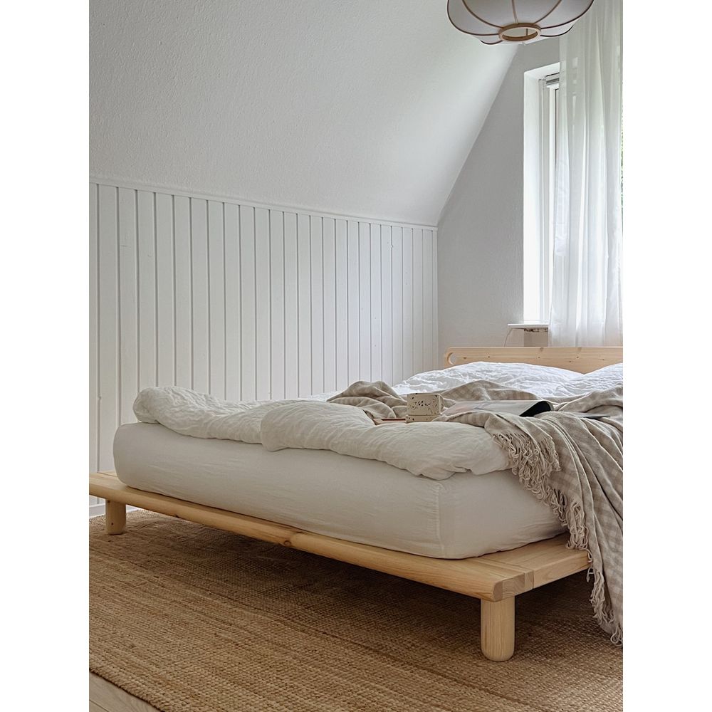 CARup Design PEEK BETT KLARES LACKIERT 180X200 W. 2 BETT LAMPEN